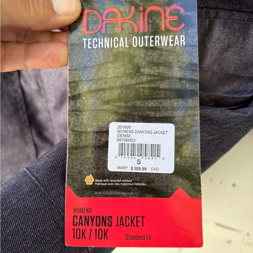 New! Dakine Women’s Canyons Denim Jacket | S - Picture 7 of 13